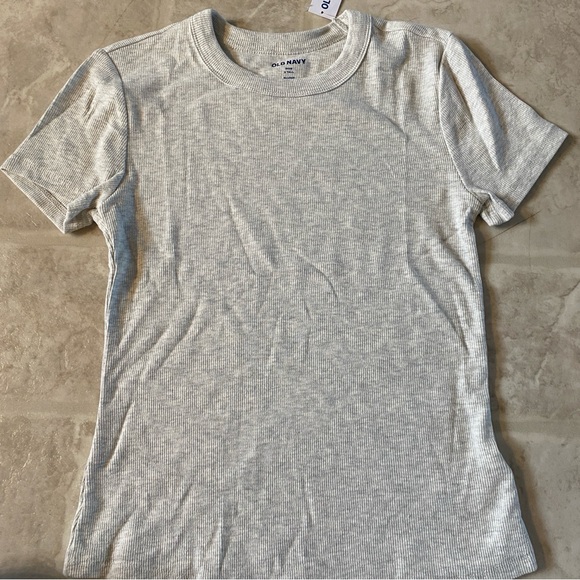 Old Navy Light Gray Ribbed Top - Picture 2 of 3